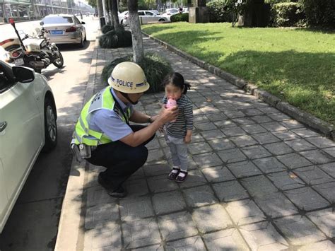 杭州3岁女孩被反锁暴晒车内当妈的居然去做这事