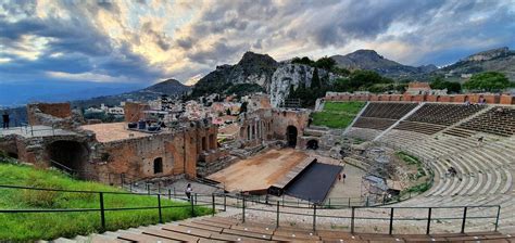 Teatro Antico Taormina Iniziato Il Restauro Della Scalinata