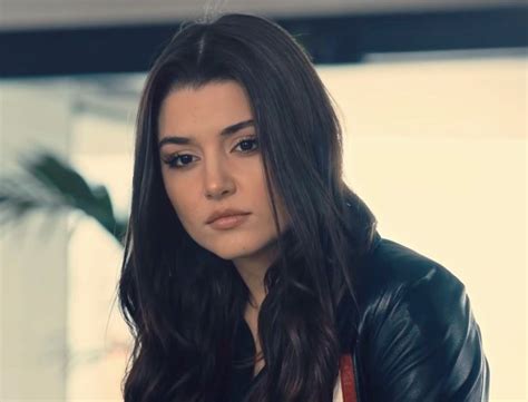 Hande Ercel Aesthetic