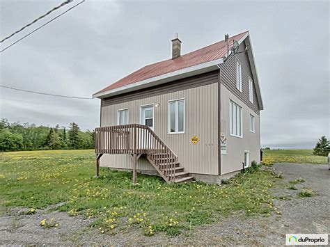 Maison 2 étages à vendre Ste Francoise 3 chambres 1 salle de bain 1044965