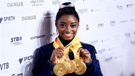 Simone Soars Biles Named 2019 Ap Female Athlete Of The Year Fox 5 Atlanta