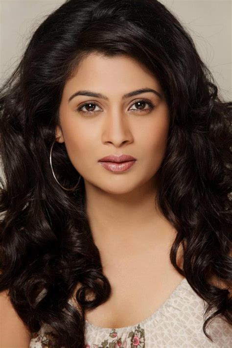 CELEBRITIES AND GAMES Ruchita Jadhav Marathi Wallpaper Hot Pics PHotos Hot In Saree Images