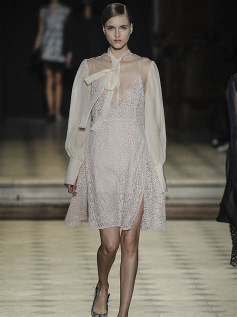 On Montre Sa Lingerie La Version Couture