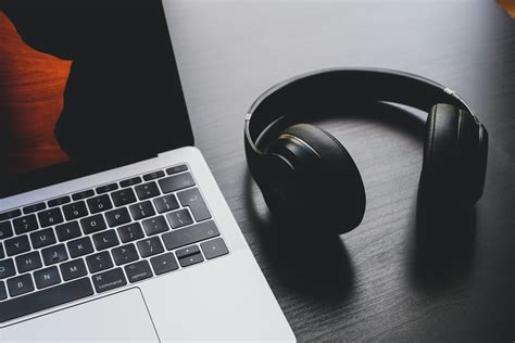 How To Connect Bluetooth Headphones To Laptop - 3 Best Ways