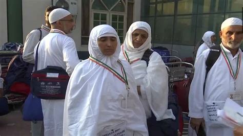 First Batch Of Haj Pilgrims From Srinagar Depart For Saudi Arabia