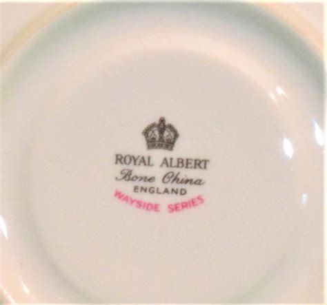 Vintage Royal Albert England Strecke Serie Violett Muster Set Tasse