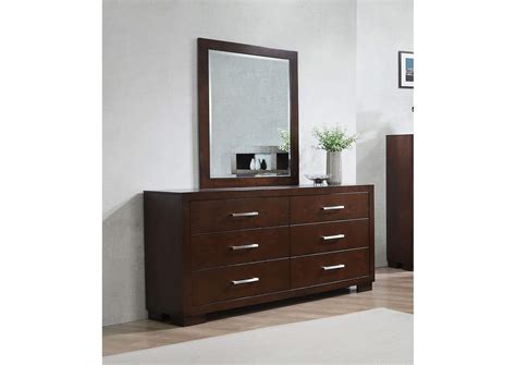 Dresser With Mirror
