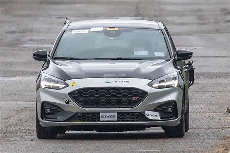 2020 Ford Focus ST Revealed By Naked US Prototype Has 2 3L EcoBoost