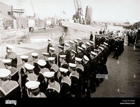 Hms conqueror submarine hi-res stock photography and images - Alamy