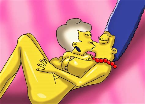 Hentai Busty Ass Big Breasts Erect Nipples Kissing Marge Simpson Nude