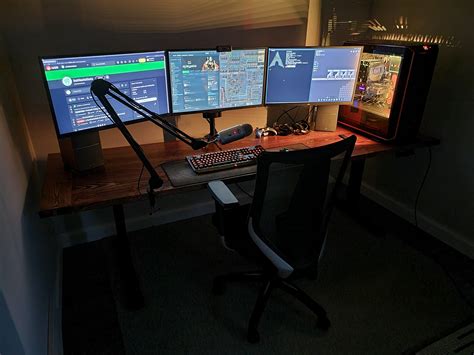 My Diy 8 Sitstand Triple Screen Setup Rbattlestations