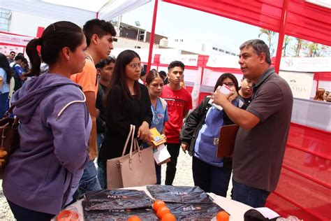 Éxito rotundo en la Feria Laboral y Emprendimiento 2023 de la UPSJB