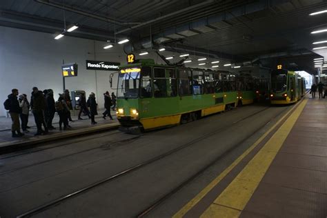 Awaria Zwrotnicy Na Rondzie Kaponiera W Poznaniu Wstrzyma A Ruch