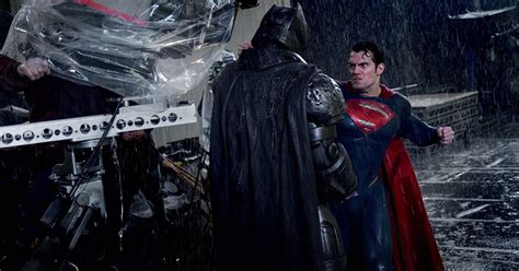 Awesome new shot of Batman and Superman fighting in the rain in IMAX ...