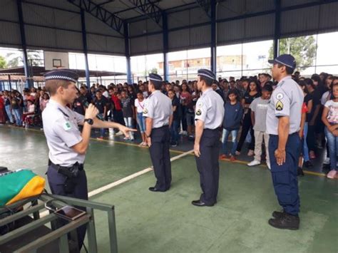 Mais seis escolas do DF serão militarizadas a partir de 1º de agosto