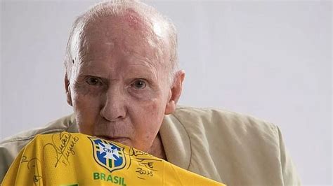 Luto No Futebol M Rio Jorge Lobo Zagallo O Velho Lobo Morre Aos