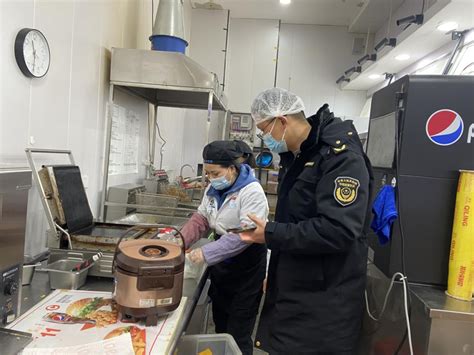 护航开学“第一餐”！湖南湘江新区严把校园食品安全关湖南教育电视台