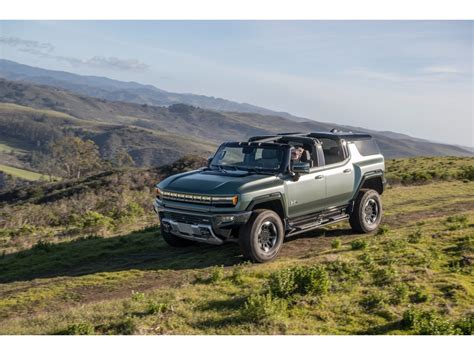 2025 GMC Hummer EV SUV: 47 Exterior Photos | U.S. News