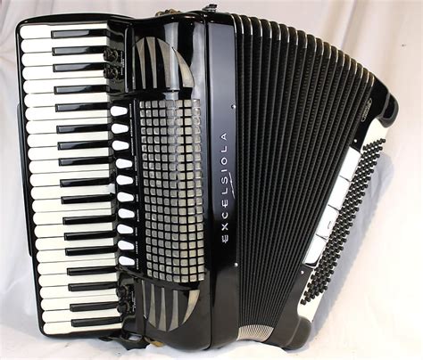 5823 Black Excelsior Excelsiola 720 Piano Accordion LMMH 41 Reverb