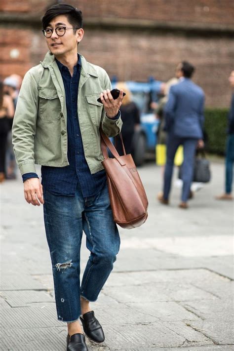 The Strongest Street Style At Pitti Uomo S S Mens Outfits Mens