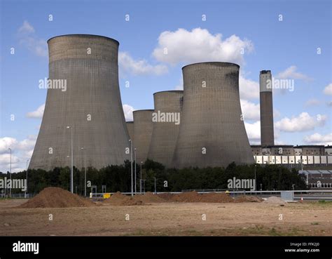 Ratcliffe On Soar Power Station Hi Res Stock Photography And Images Alamy