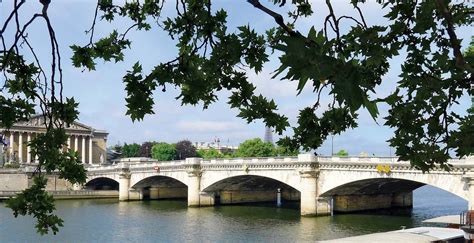 Pont de la Concorde | Description, History, Length, Width, & Facts ...