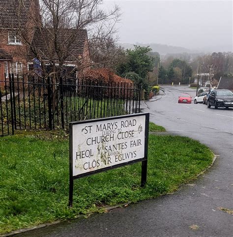 Bilingual Sign On Grass Croesyceiliog Jaggery Geograph