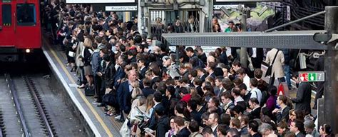 Nueva Huelga Paraliza El Servicio De Trenes En Reino Unido