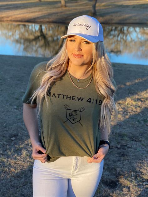 Matthew 419 Tee Four Seam Fishing