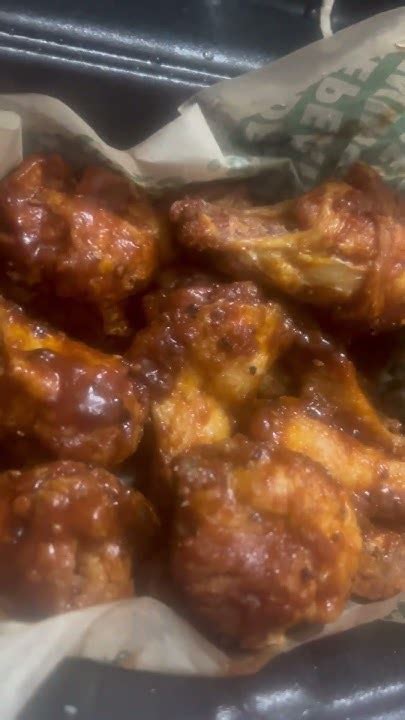 Wing Stop Atomic Flavor Review 10 Out Of 10 Left Not Crumbs 🔥🔥🔥🔥 Wingstop Fastfood Foodreview