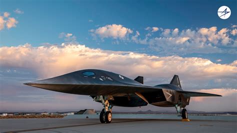 Le Darkstar joue les stars hollywoodiennes à Edwards AFB