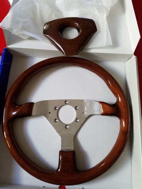 For Sale MOMO WOOD STEERING WHEEL Pelican Parts Forums