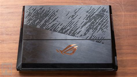 Hands On Asus Detachable Gaming Monster The Rog Mothership Pcmag