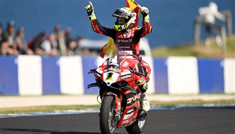 Superbike Alvaro Bautista Takes Hat Trick In Australia Sportal Eu