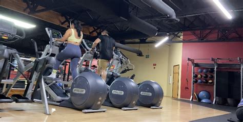 Latina Had Everyone Staring Video Spandex Leggings Yoga Pants Forum