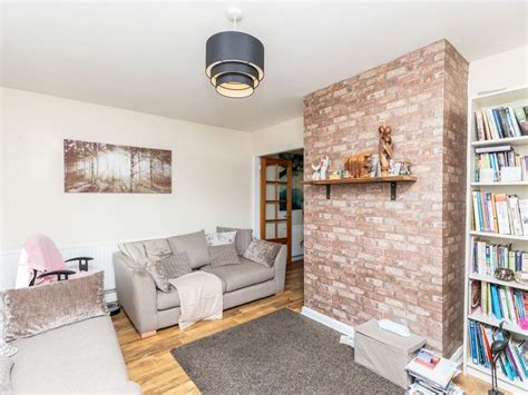 3 Bed Semi Detached House For Sale In Ruskin Drive Castleford Wf10 £