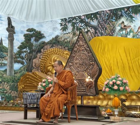 Jelang Waisak Umat Buddha Gelar Sebulan Pendalaman Dhamma