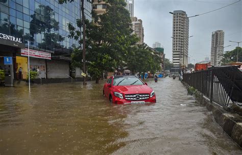 Heavy Rains In Thane Water Logging Near Cm Shinde S House