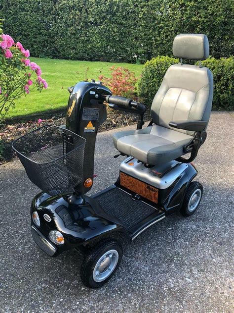 Shoprider Deluxe 6 Mph Mobility Scooter Like New In Rochdale