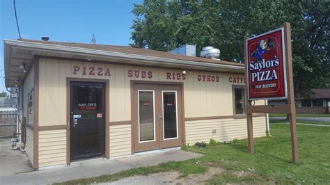 Saylor's Pizza & More | 2047 Oakland Ave, Elkhart, IN 46516, USA