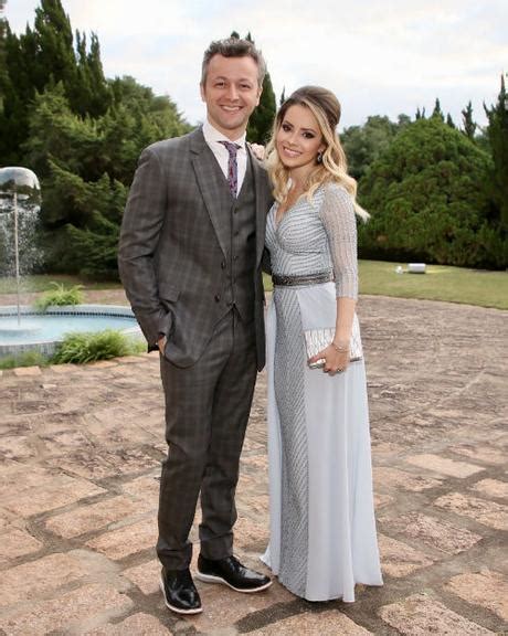 Sandy E Junior Prestigiam O Casamento Da Prima Aline Lima Filha De