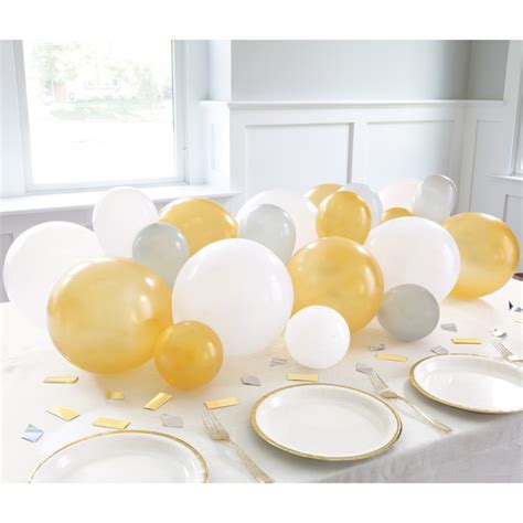 Silver White And Gold Balloon Table Centrepiece Kit 41 Piece Balloon