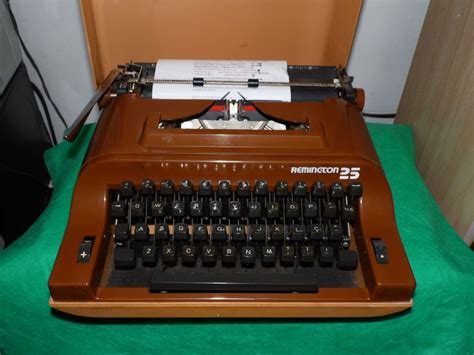 M Quina Escrever Antiga Remington Cor Caramelo Olivetti Lettera