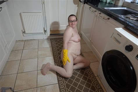 Nude Messy Rubber Gloves Pics XHamster