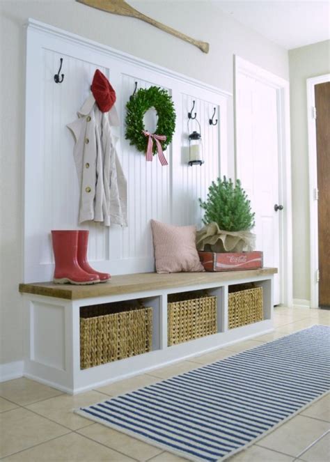 23 Welcoming And Cozy Christmas Entryway Décor Ideas DigsDigs