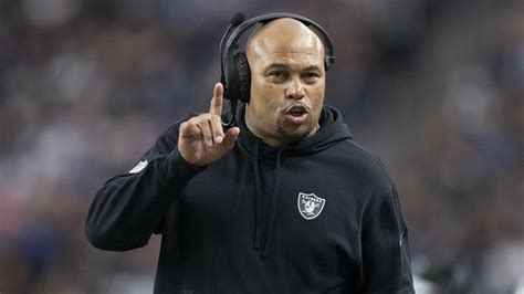 Raiders Hc Antonio Pierce Took Big Jab At New Gm Yardbarker