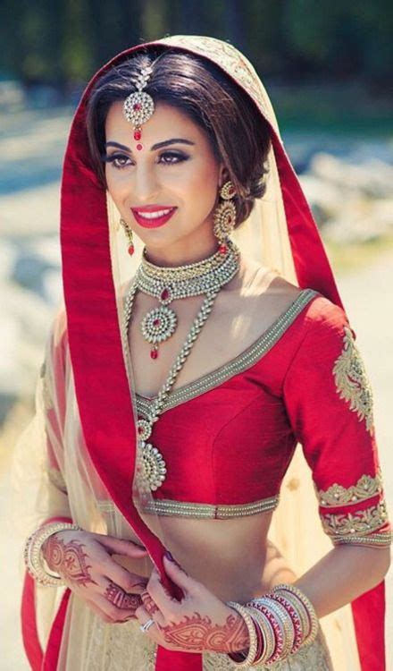 Viyahshaadinikkah Indian Bridal Bridal Dress Design Indian Wedding