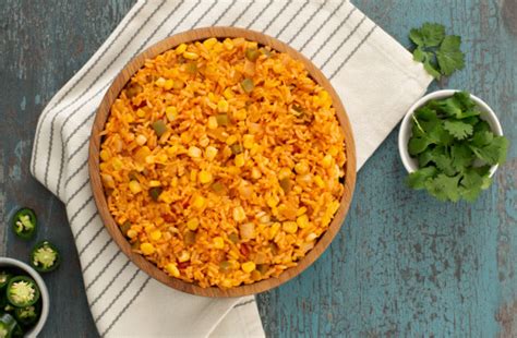 Cheesy Vegetarian Taco Rice Skillet Minute® Rice