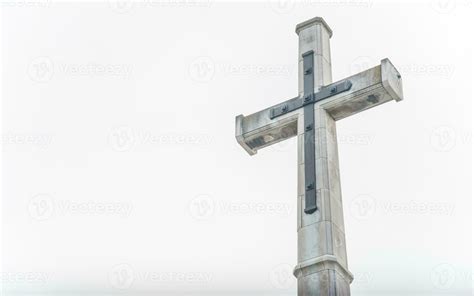 The Christian cross of Christchurch cathedral in Christchurch of New