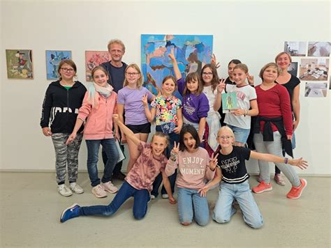 Schülerinnen und Schüler der Mittelschule Mistelbach und Kunst